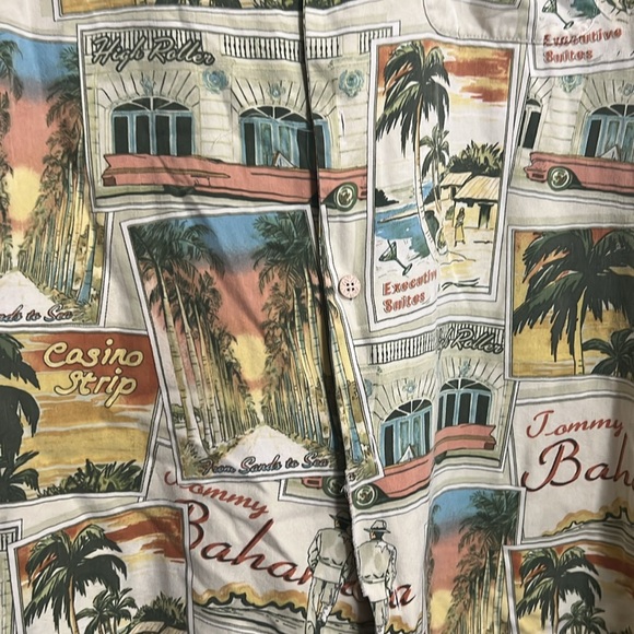 Tommy Bahama Las Vegas printed button up size S - Picture 3 of 4